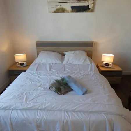 Charmante Maison A Pour 4 Pers - Fr-1-540-320 *