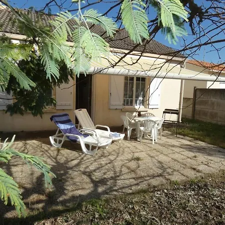 Holiday home Charmante Maison A Pour 4 Pers - Fr-1-540-320 *